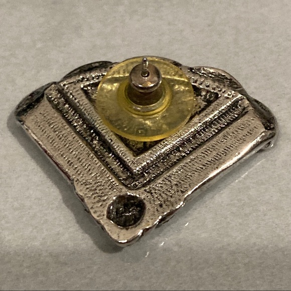 Vintage Art Deco Brooch, Earring Set of Yellow, Black Enamel in a Silvertone Fan - Picture 5 of 7